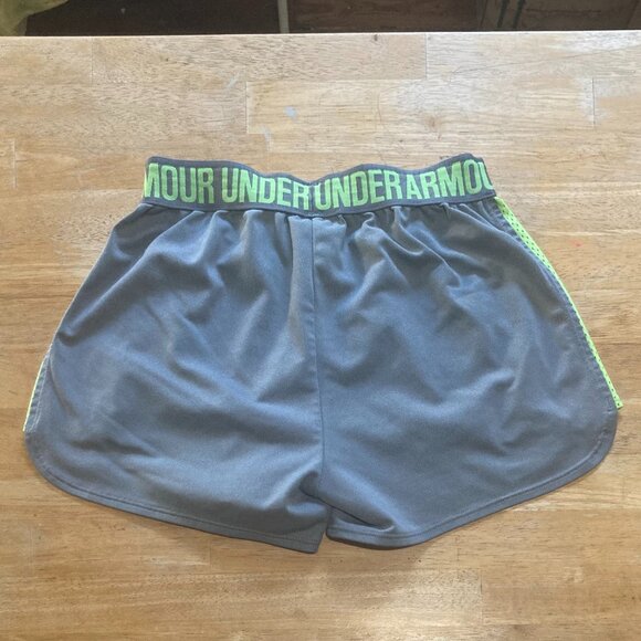 Underarmour Shorts with Pockets - Picture 2 of 2